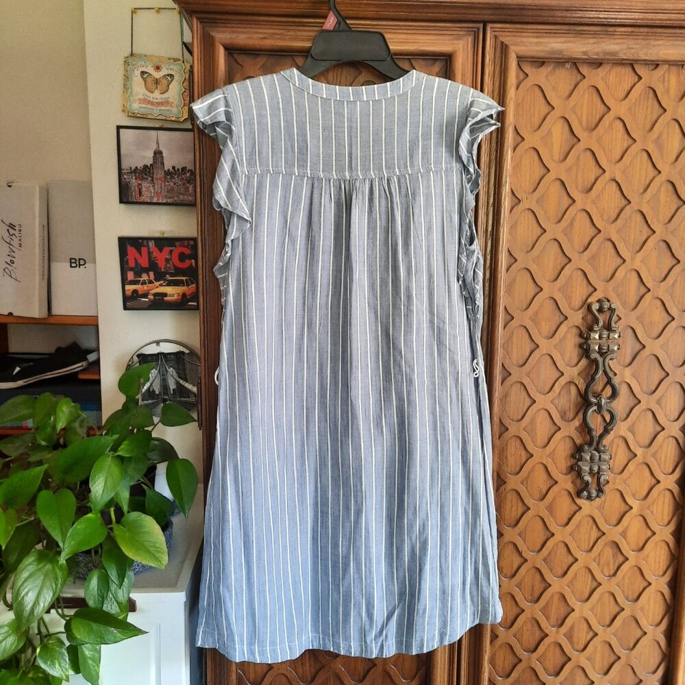 TO RELIST -Old Navy Flutter Sleeve Tie-Belt Shirt Dress - Chambray Stripes, Sz S - Picture 9 of 16